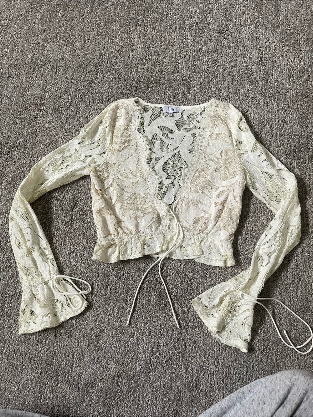 Tobi Ivory Lace Tie-Front Cropped Blouse